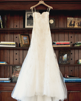 Monique Lhuillier Bliss Collection Wedding Inspiration