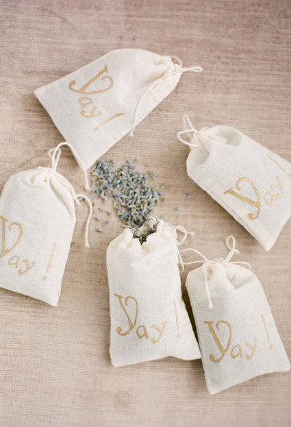 Vintage wedding favors
