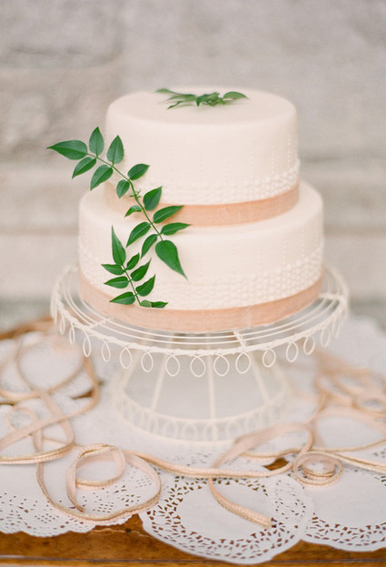 Vintage wedding cake