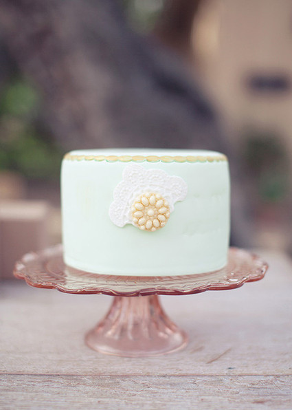 Vibrant Spring Wedding Mint Cake Inspiration