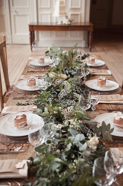Organic and natural tablescape