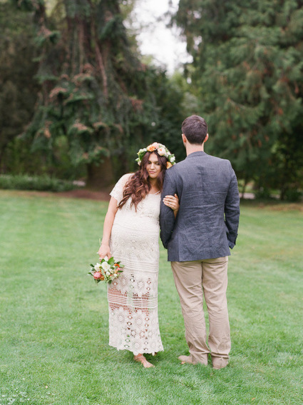 Spring, bohemian maternity photos by Jen J Photography | 100 Layer Cakelet Inspiration