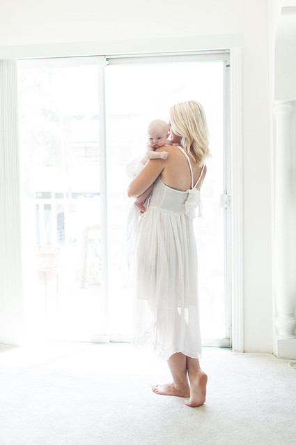 Mother and baby lifestyle photos by Poiema Photography | 100 Layer Cakelet Inspiration