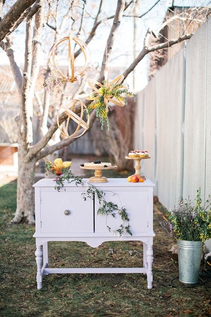 Modern spring wedding inspiration