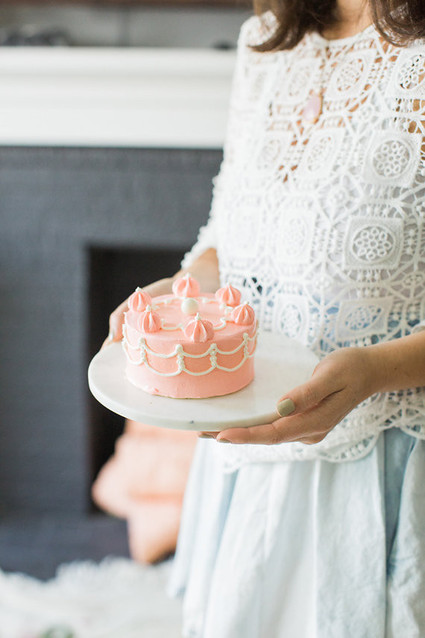 Mother daughter tea party by Bows and Arrows Flowers and NBarrett Photography | 100 Layer Cakelet Inspiration