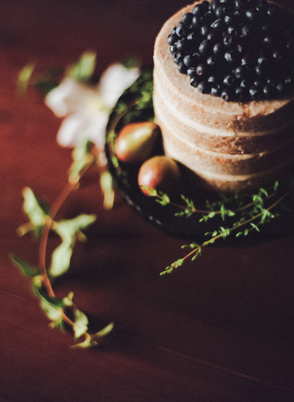 Blueberry naked cake