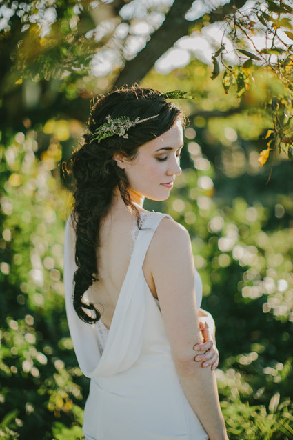 Wedding hairstyle and headpiece