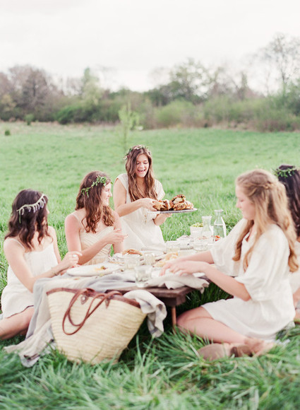 Outdoor spring picnic inspiration