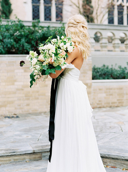 Organic rose and ranunculus bouquet