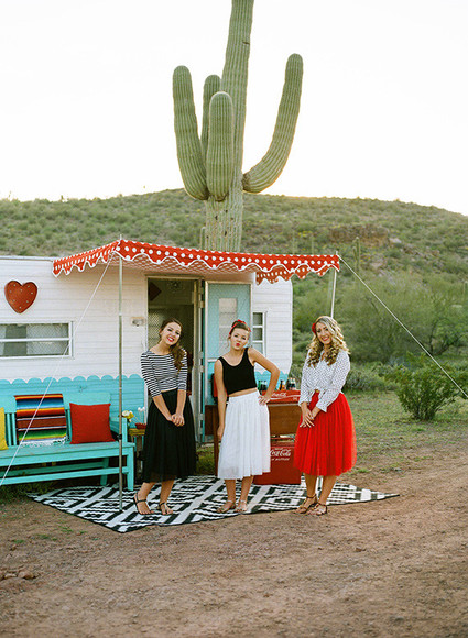 Retro glamper girls shoot