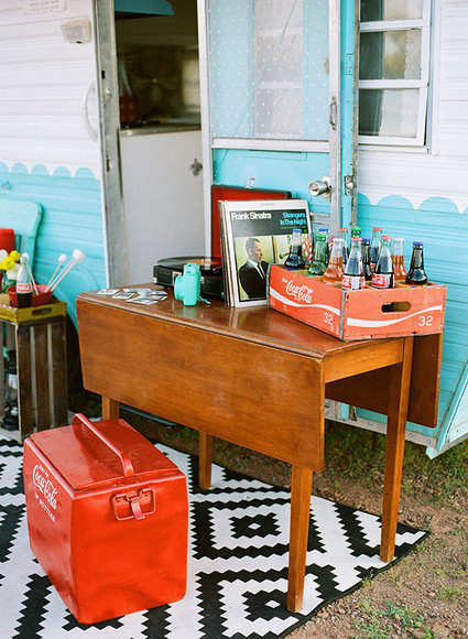 Retro glamper girls shoot