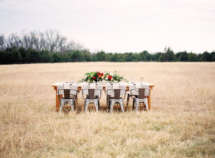 Rustic outdoor tablescape
