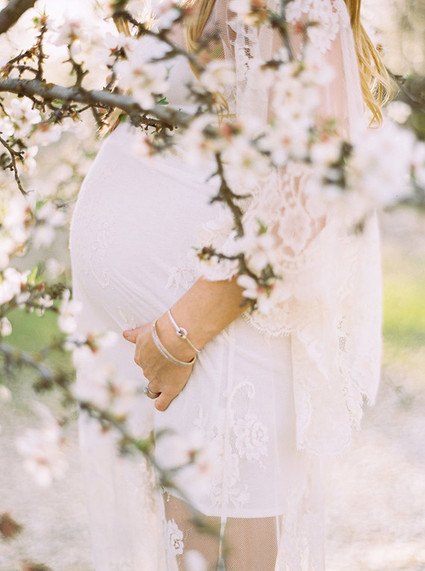 Cherry blossom maternity photos