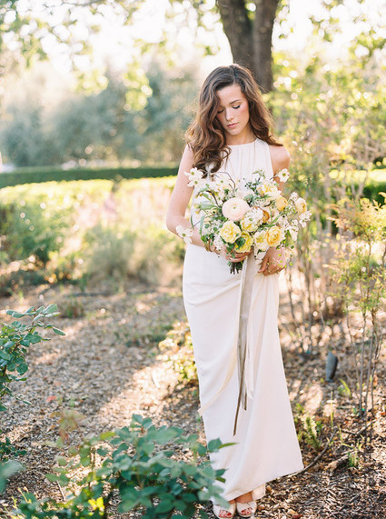 Yellow and white bouquet