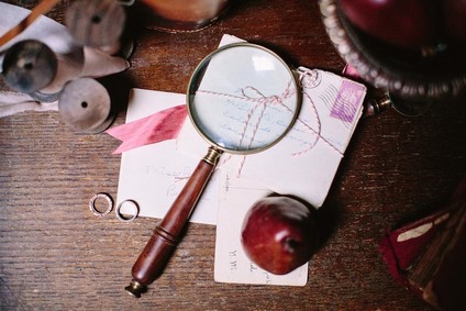 Industrial berry & marsala wedding inspiration