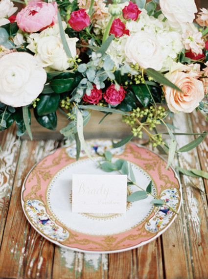 Chic coral place setting
