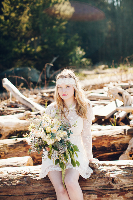 White and creme bohemian inspired bouquet