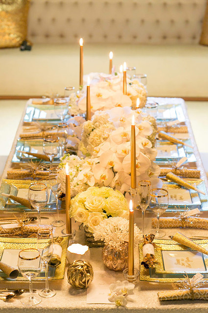New Years gold tablescape