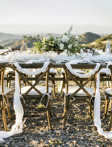 White and gold wedding inspiration