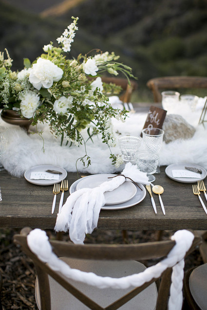 White and gold wedding inspiration