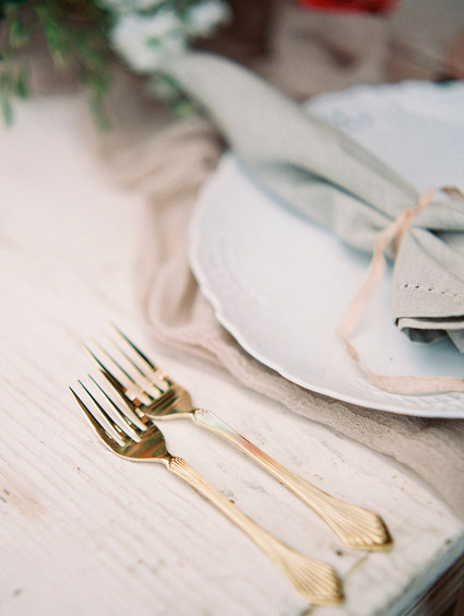 Pink and gold tablescape