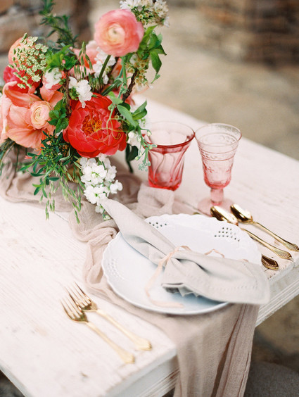 Pink and gold tablescape