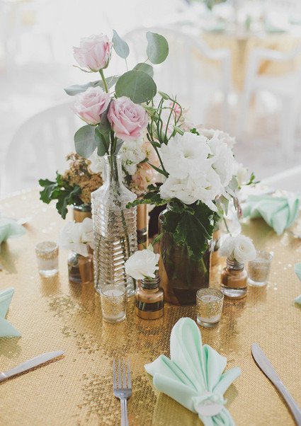 Gold and mint wedding decor