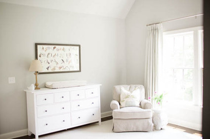 Light airy newborn photos