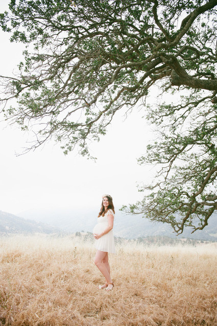 Sacramento maternity photos by Lee Brown