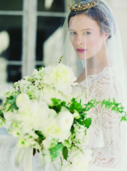 White bridal bouquet