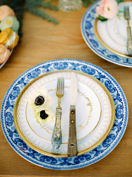 Royal blue place setting