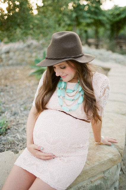 Triplet maternity photos