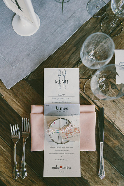 Light pink and grey place setting
