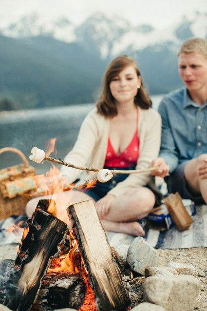 Vancouver lake engagement inspiration