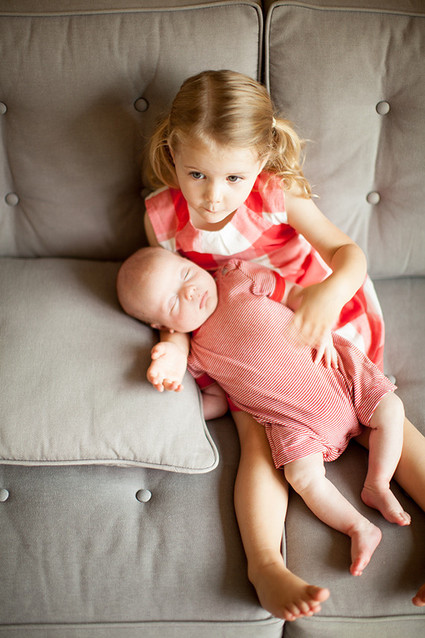 sibling newborn photos