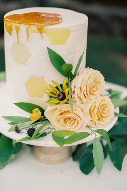 Summer wedding cake