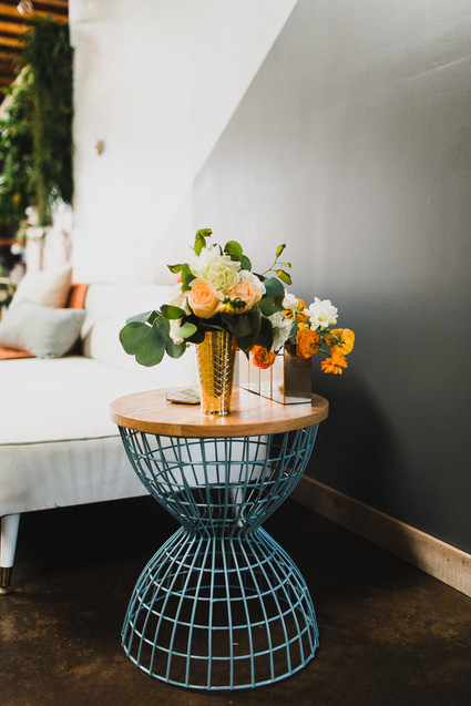 Retro wedding decor