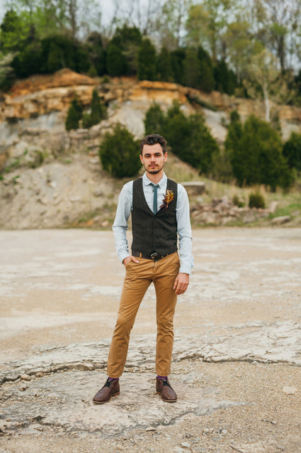 Outdoor groom portrait