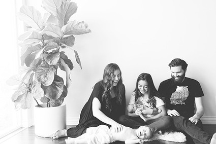 los angeles newborn photos by max and friends