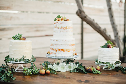 Wedding cake table