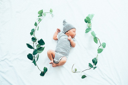 boy newborn photos with vine