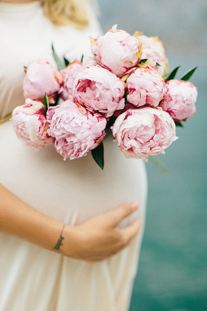 Peony maternity photos