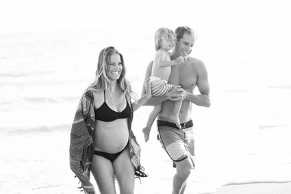 beach maternity photos in LA