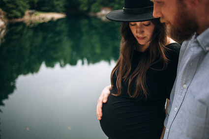 rock quarry maternity photos Inspiration