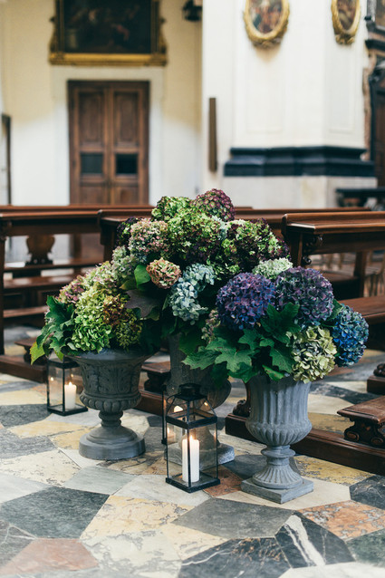 Romantic autumn Italian wedding