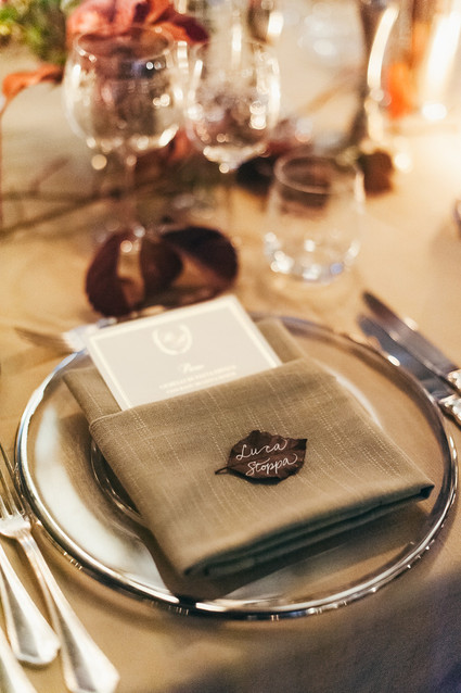 Leaf escort card Inspiration