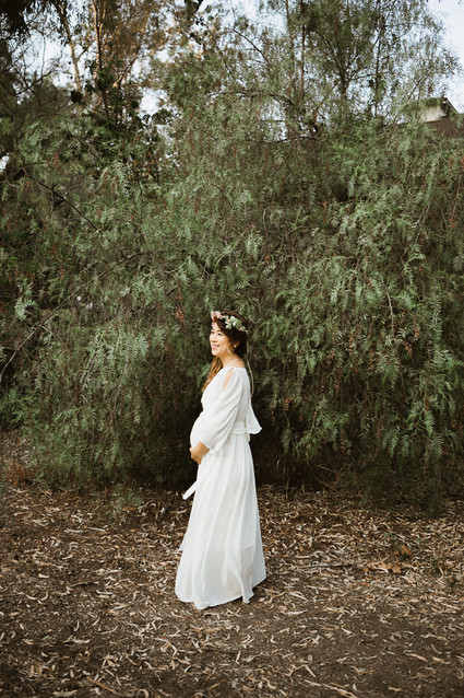romantic maternity photos