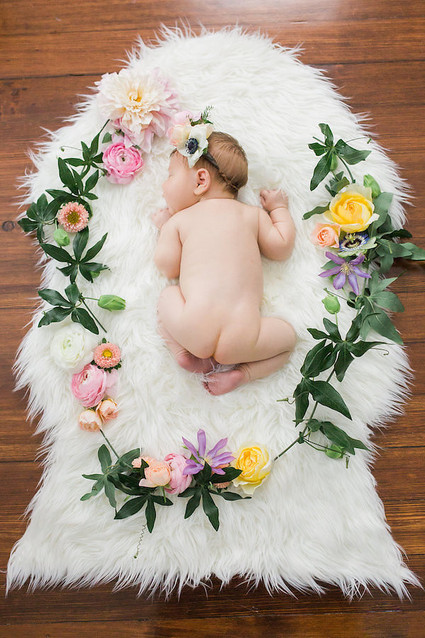 floral newborn photos Inspiration