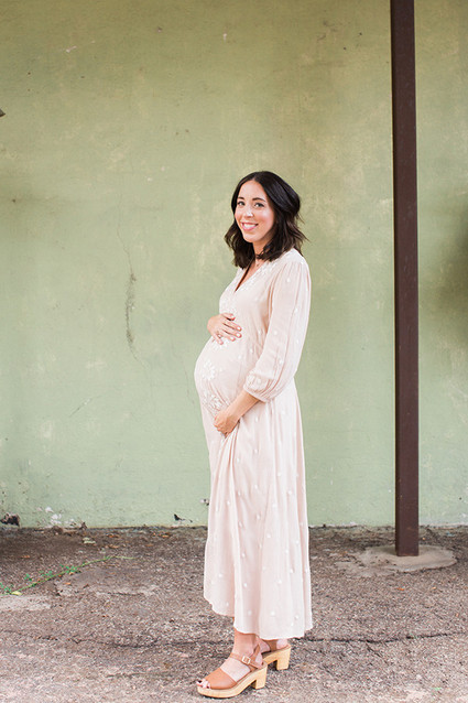 simple modern maternity photos