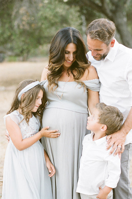 Family maternity photos in San Diego